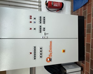 Control cabinet layer house - UV600 4r4t